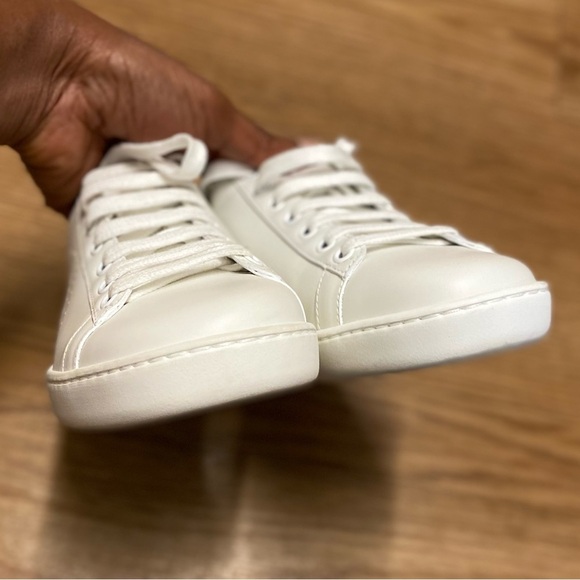 Gucci white sneakers - Picture 10 of 16